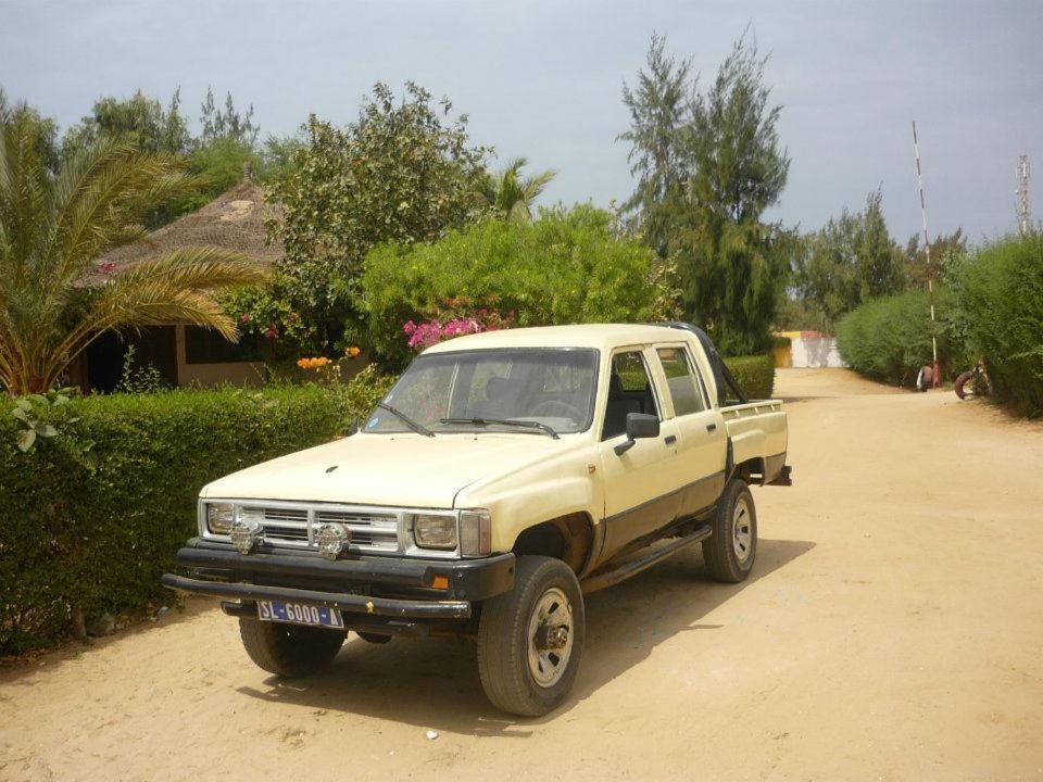 Eco-Lodge Hotel Oasis Fishing Saint-Louis Exterior photo