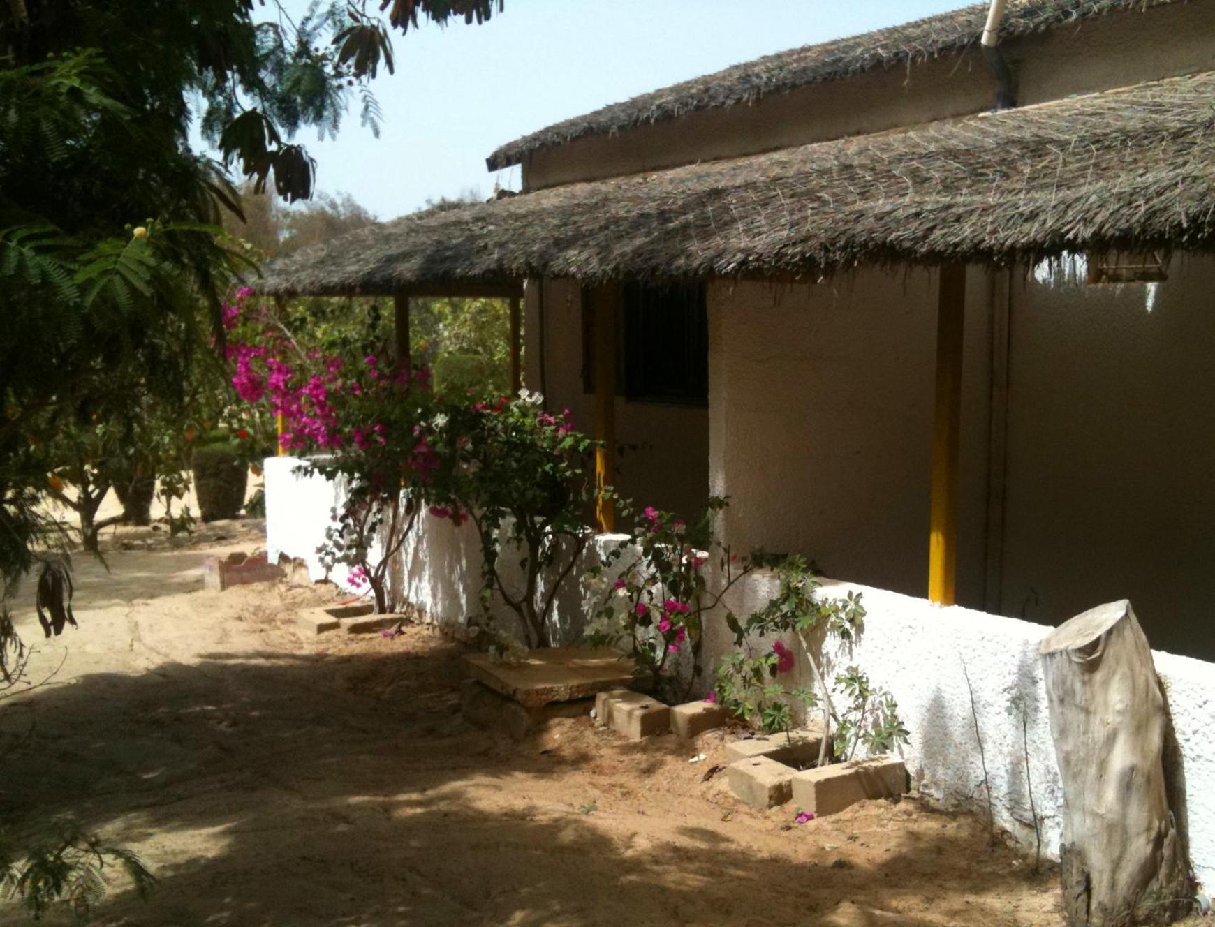 Eco-Lodge Hotel Oasis Fishing Saint-Louis Exterior photo